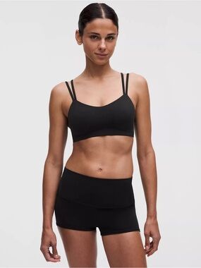Lululemon like a cloud bra